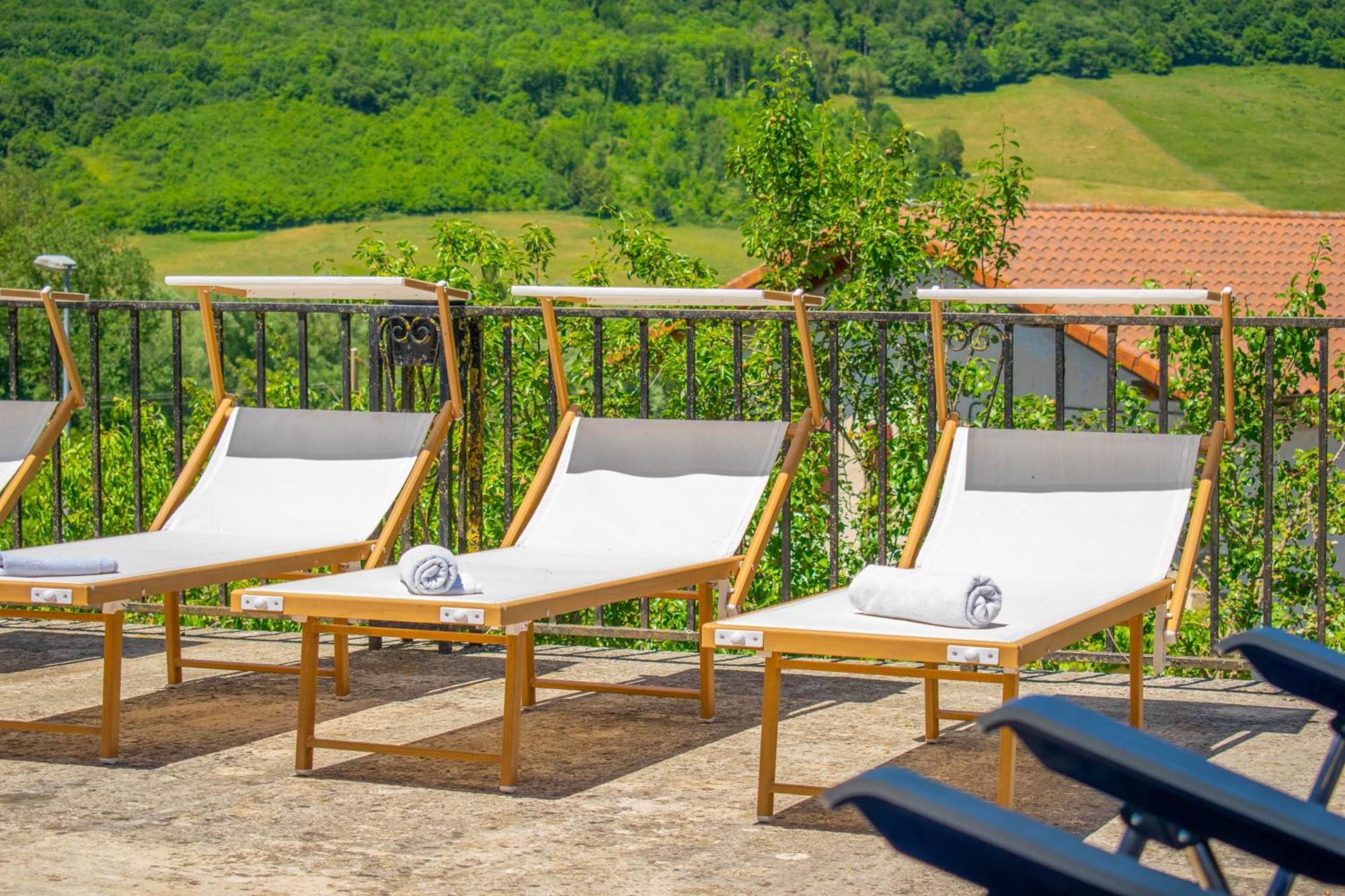 Casa Rural Arotzenia, Hogar Rustico En Pleno Valle De La Ulzama Lizaso 外观 照片