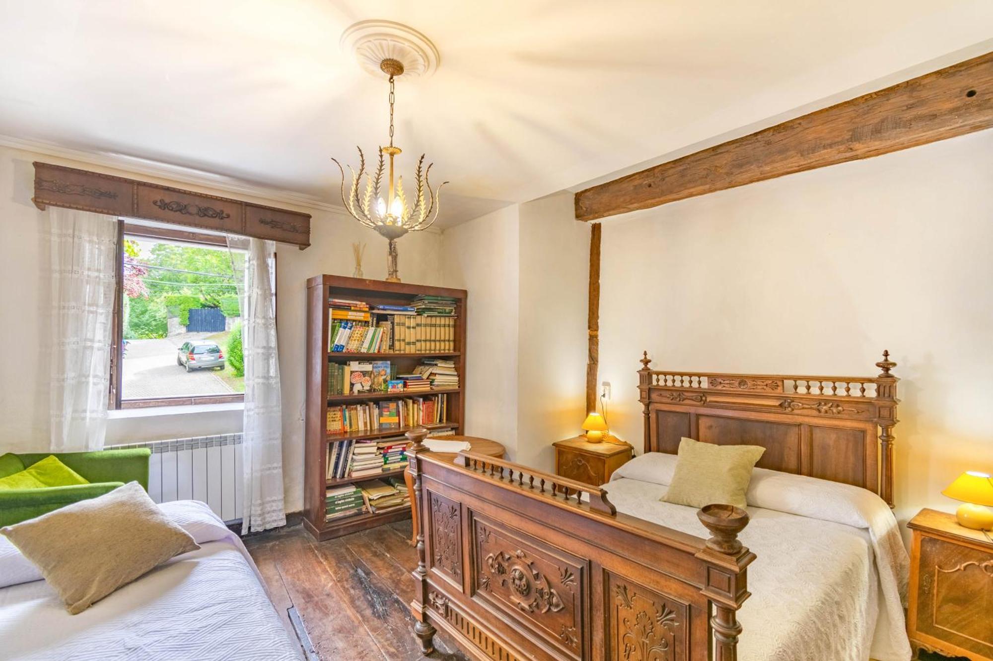 Casa Rural Arotzenia, Hogar Rustico En Pleno Valle De La Ulzama Lizaso 外观 照片